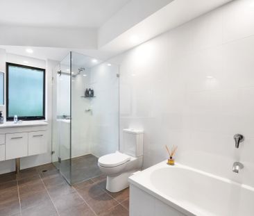 Spacious 3-Bedroom Apartment in Prime Cammeray Location - Photo 1