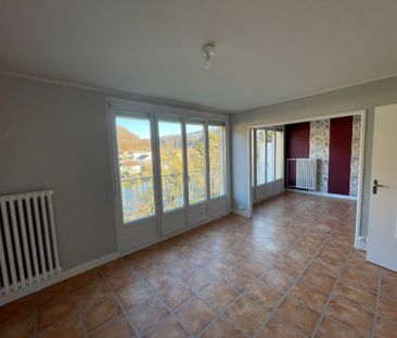 Location - Appartement T4 - 67 m² - Pont-de-Roide-Vermondans - Photo 6