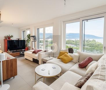 VUE IMPRENABLE SUR LE LAC ET LA VILLE - Photo 1