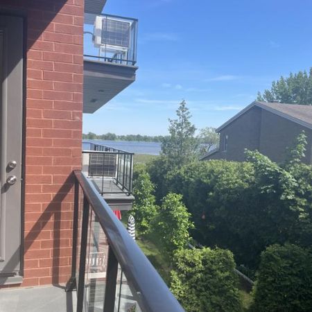 Condo 2 chambres et 2 salles de bain - 12e mois gratuit - Photo 4