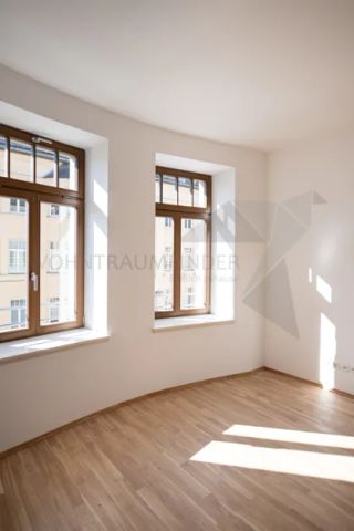 Sanierte 4-Zimmer-Wohnung in Bernsdorf am Stadlerplatz - 2 Bäder, Balkon, Aufzug - Foto 4