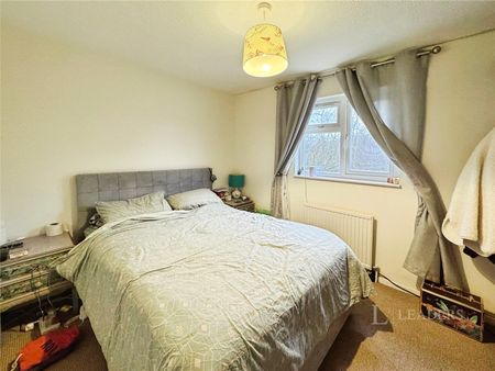 2 bedroom house to rent Amethyst Grove, Waterlooville, Hampshire, PO7 - Photo 2