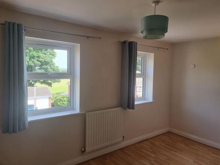 Fulneck Close, Leeds - Photo 4