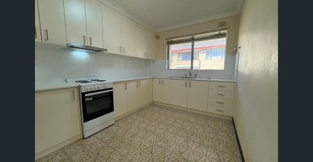 Spacious Two Bedroom In The Heart Of Hurstville - Photo 5