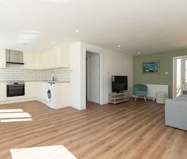 New Yatt Road, North Leigh - Photo 1