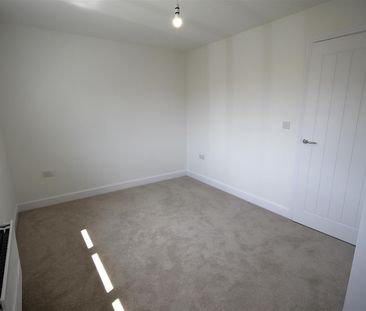 3 Bedroom House To Rent - Photo 3