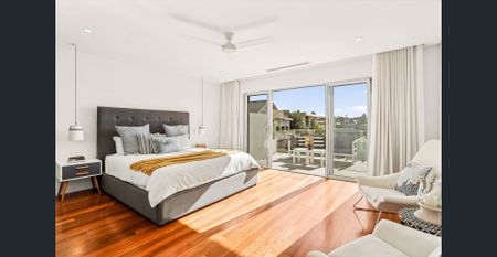 Fully Furnished Beachside Home Only Footsteps From The Sand and Sea - Photo 4