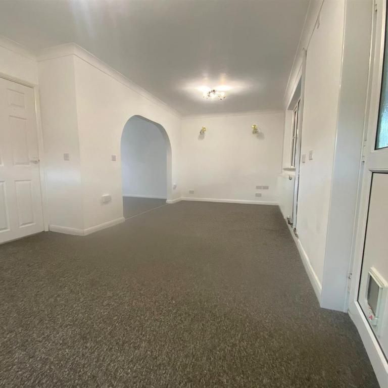 3 bedroom house to rent - Photo 1