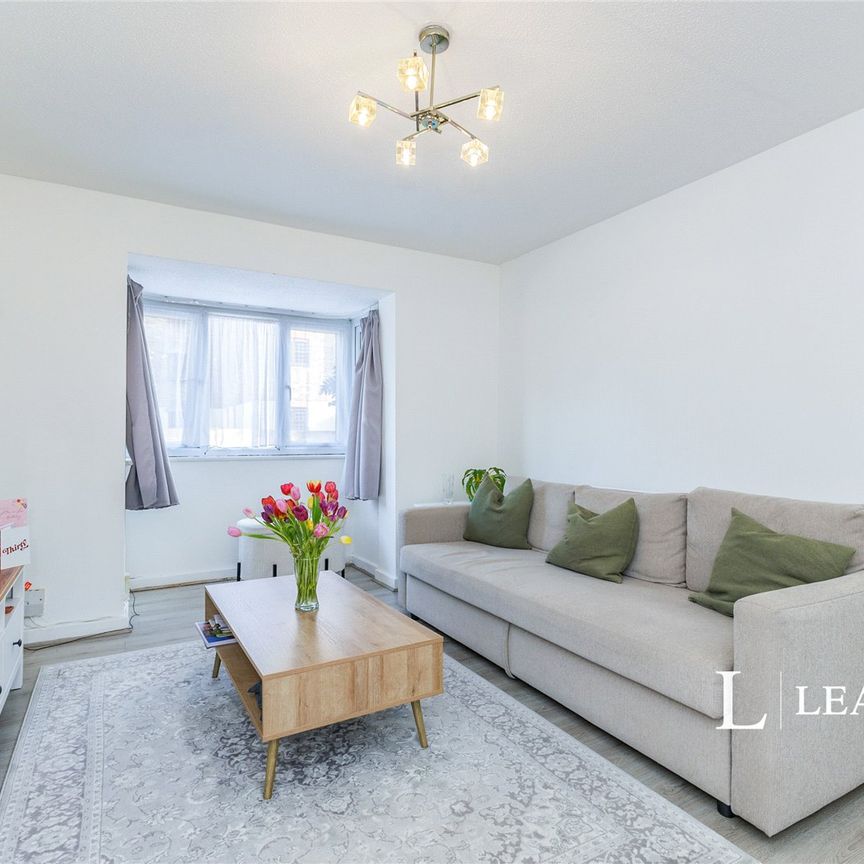 2 bedroom apartment to rent Collingwood Place, Walton-on-Thames, KT12 - Photo 1