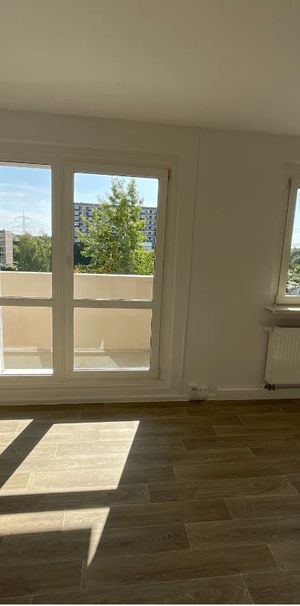 3-Raum-Wohnung mit Wanne, Balkon *frisch saniert* - Photo 1