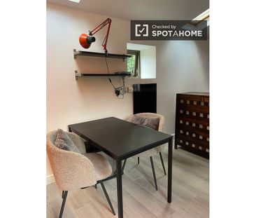 Studio apartment for rent in Killiney, Dublin - Photo 1