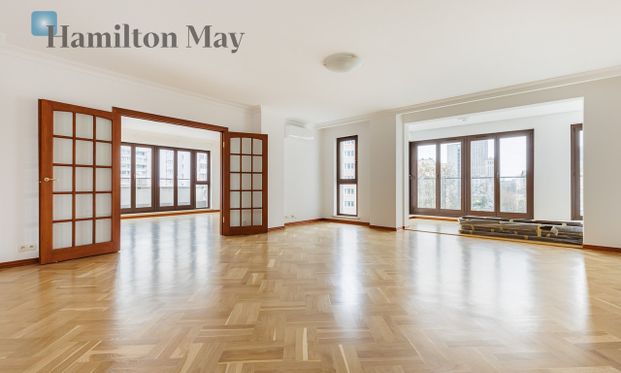 Warszawa, Śródmieście, Grzybowska - Photo 1