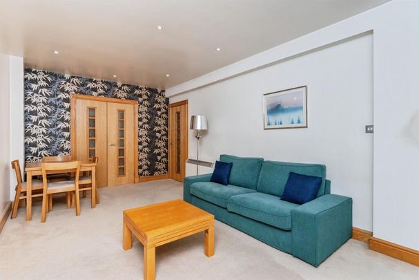 Foregate Street, Chester - Photo 1