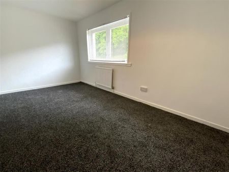 3 bedroom end of terrace house to rent - Photo 4