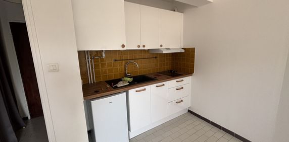 Location Studio 25m² Marseille 13003 - Photo 2