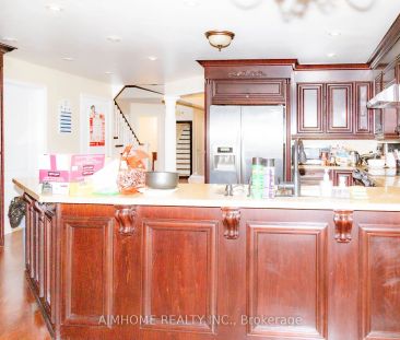 Detached Home For Lease | N9255063 - Photo 1