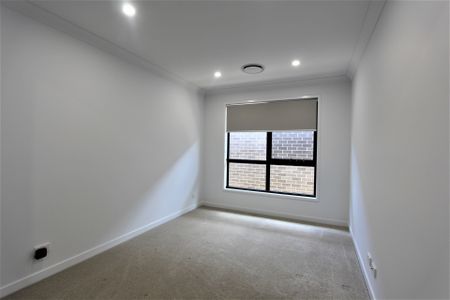 9 Seaborn Avenue - Photo 2