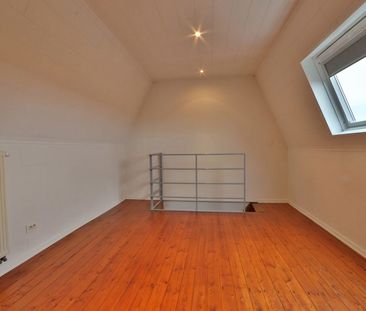 Woning met 2 slpks en terras in Melsele te huur! - Photo 5