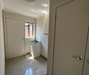 46 Tankard Drive, Cranbourne VIC - Photo 3