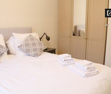 Stylish 2-bedroom flatshare in North Inner City, Dublin - Photo 4