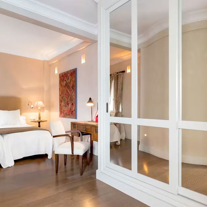 Plaza de la Contratación, Sevilla, Andalusia 41004 - Photo 1