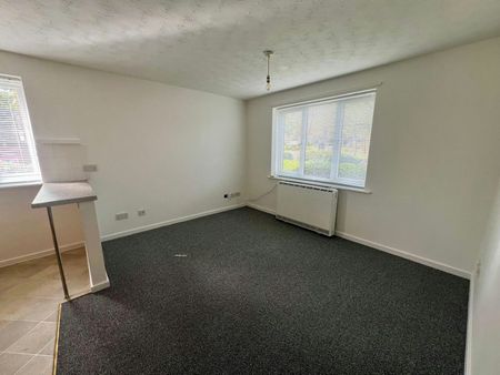 Flat to rent on - Photo 4