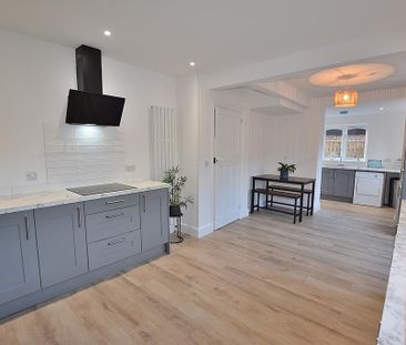 3 bedroom semi-detached house to rent - Photo 4