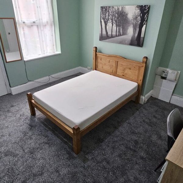 Flat 2, Linden Grove, Beeston, Leeds, LS11 6EY - Photo 1