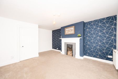 3 bedroom terraced property to rent - Photo 5
