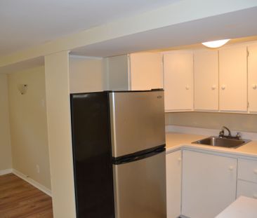 For Lease - 1089 NORTH RIVER Road Unit# 4, Overbrook - Castleheight... - Photo 2