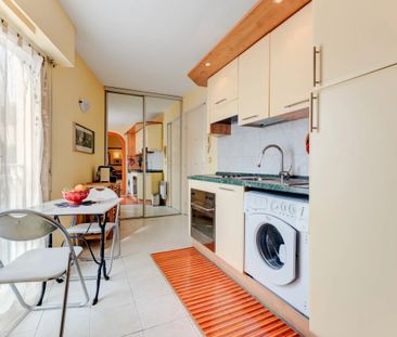 NICE- BOULEVARD CARLONE, 2 pièces meublé avec terrassé au dernier é... - Photo 2