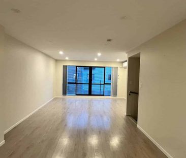 Modern 3-Bedroom Townhouse – Prime Location Ne... - Photo 4