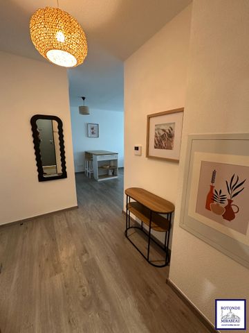 Location Appartement 1 pièce 35m² - Photo 3