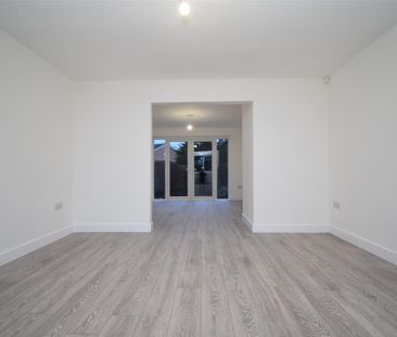 Longlands Road, Ossett - Photo 2