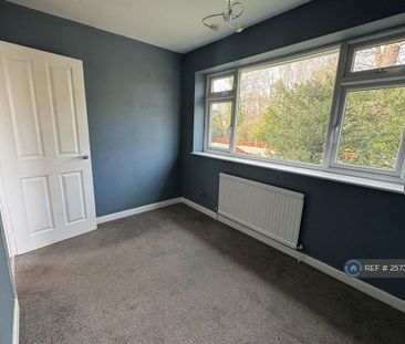 2 bedroom maisonette to rent - Photo 5