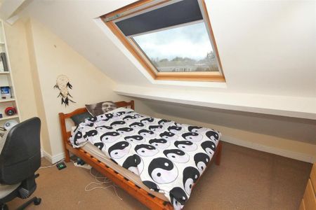 6 bedroom semi-detached house to rent - Photo 5