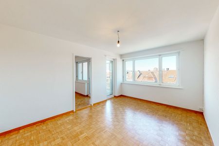 Top location and fair price - Photo 5