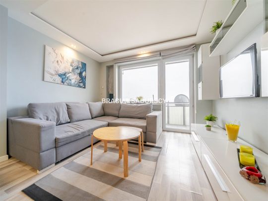 Widokowe mieszkanie na 9-piętrze na wynajem - Photo 1