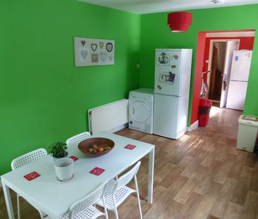 33 Ruskin Road Photos - Photo 2