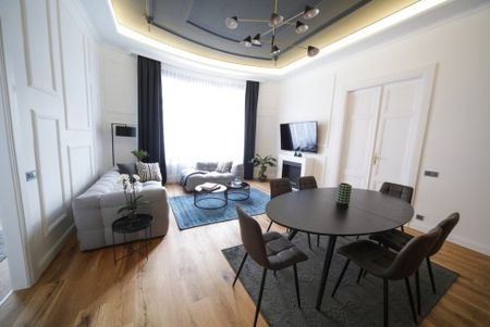 Petőfi Sándor street - Fotó 2