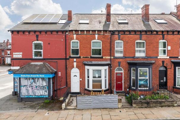 6 bedroom house to rent - Photo 1