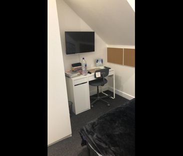 8 Bed Terraced House, St. James Road, LE2 - Photo 6