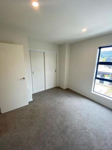 The Strand - Brand New 2-bedroom townhouse! - Photo 4