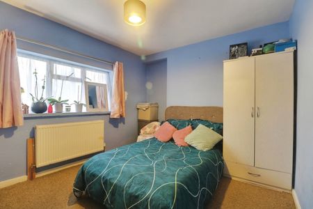 4 Bed Detached House, Whatley Avenue, SW20 - Photo 5