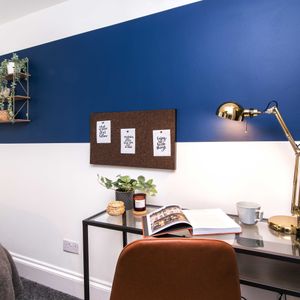 Designer En-Suite | Near Gym, Shops & Station 🚆 - Photo 2