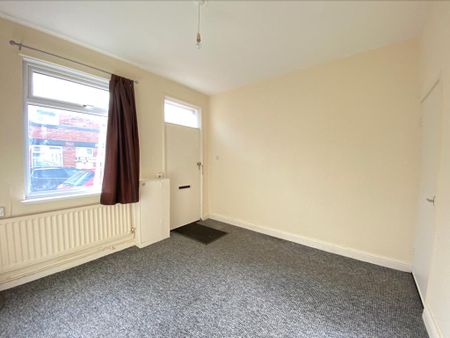 2 bedroom house to rent Plant Street, ST3 - Photo 5