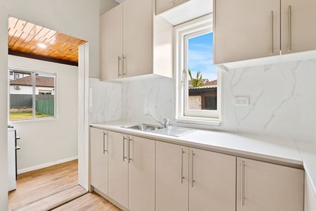 Tastefully Renovated Home-Walk To The Beach - Photo 2