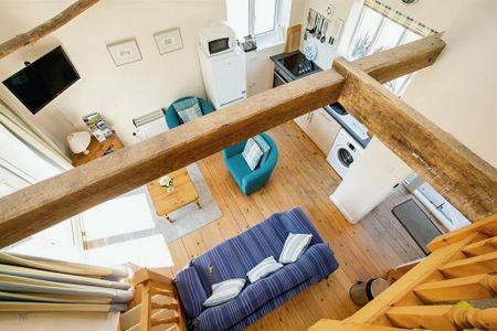 2 bedroom semi-detached house to rent - Photo 3