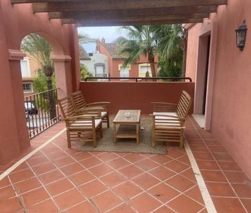 Luxury penthouse for rent in Marbella, Andalusia - Photo 5