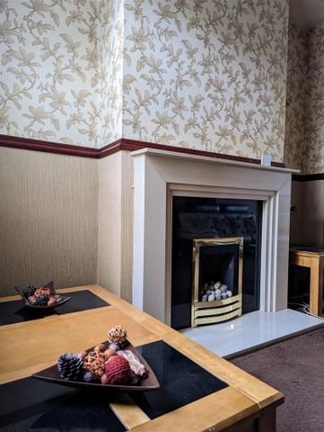 2 Beds - Terraced House - - Photo 3